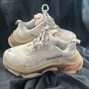 Balenciaga Beige Sneakers
